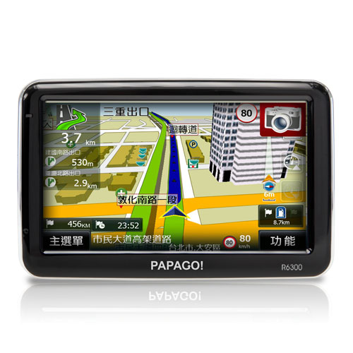PAPAGO R6300 5吋高畫質多功能聲控GPS行車紀錄器互助網衛星導航機+螢幕擦拭布